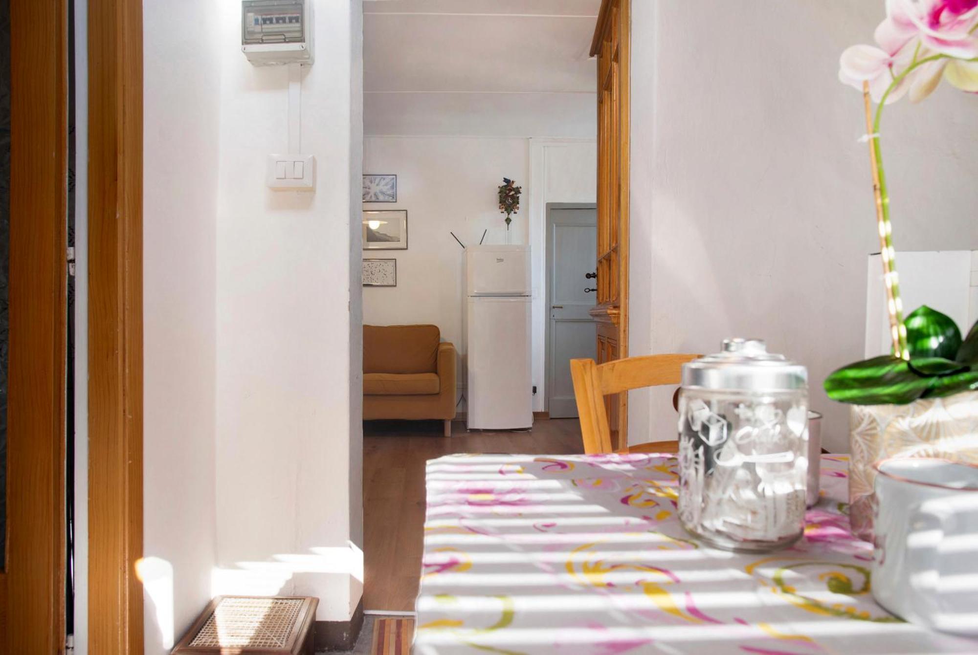 La Vecchia Torre Apartamento Porto Valtravaglia Exterior foto